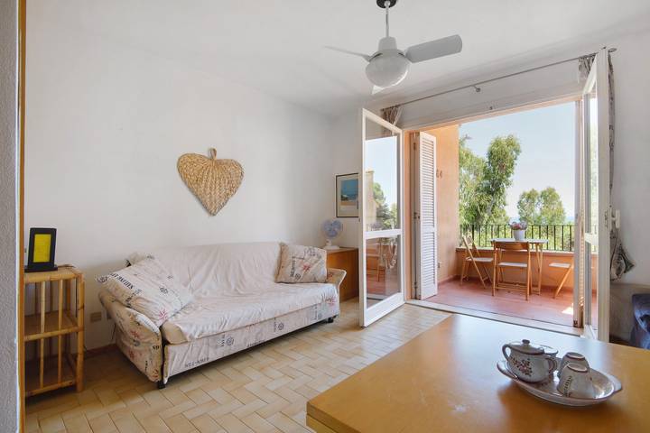 Appartement entier, Appartement 'Mono Capo D'Arco Agrumeto' avec Vue Mer, Piscine Commune et Balcon in Rio Marina, Rio