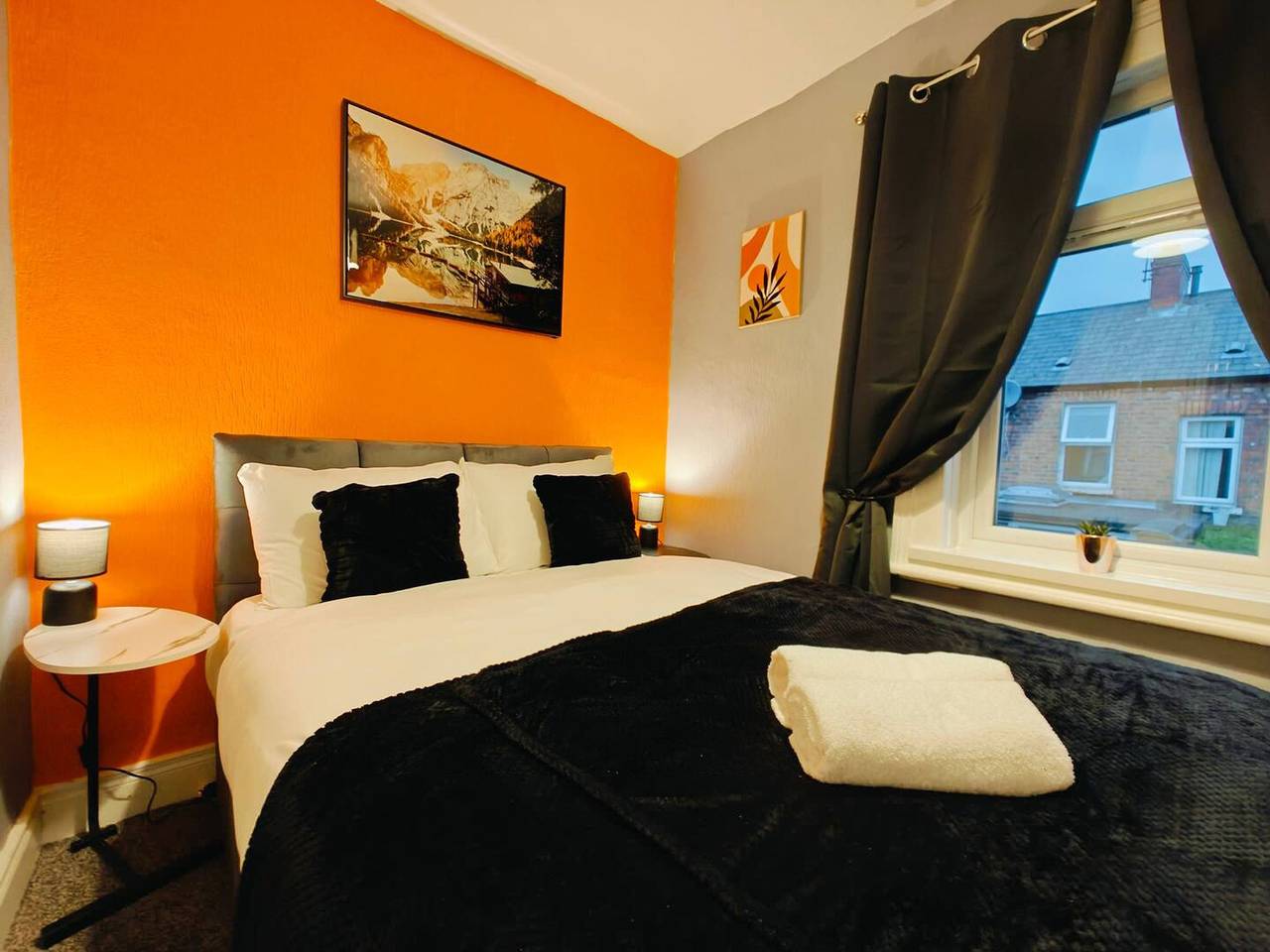 2Br Fortuna Meadow in Belfast in Belfast, County Antrim