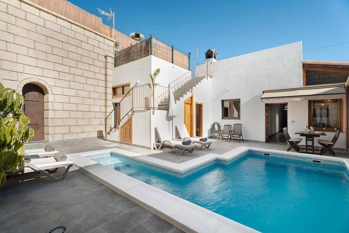 Three-Bedroom House in Cruz del Roque, Fasnia