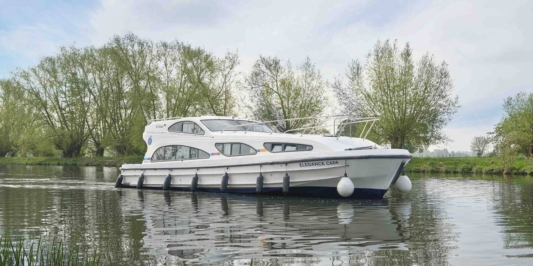 Elegance – Hausboot ohne Führerschein in Marina Wolfsbruch in Kleinzerlang, Rheinsberg