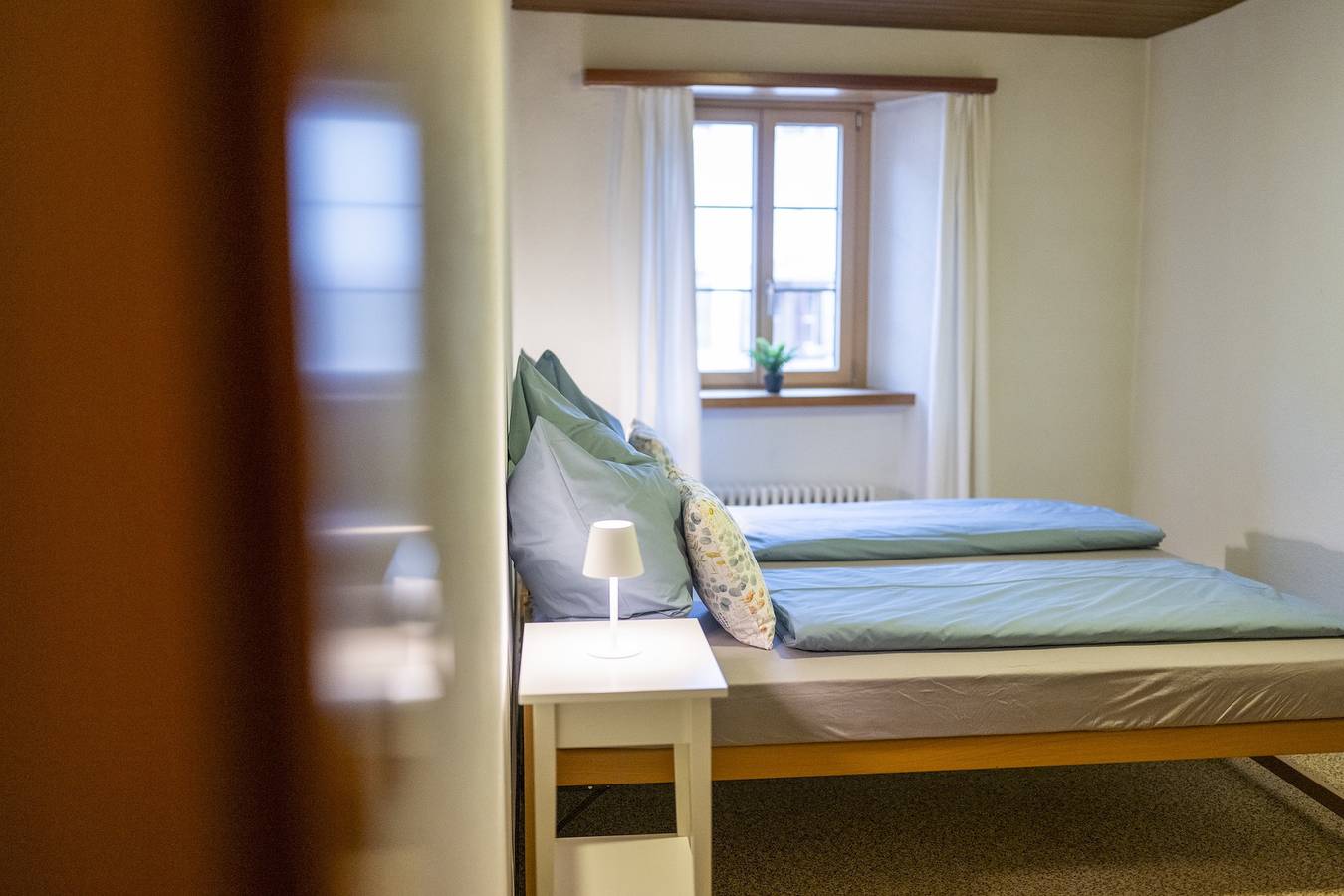 Ganze Wohnung, Chasa Bügliet: Ferienwohnung im Dorfkern von Sent in Sent, Unterengadin