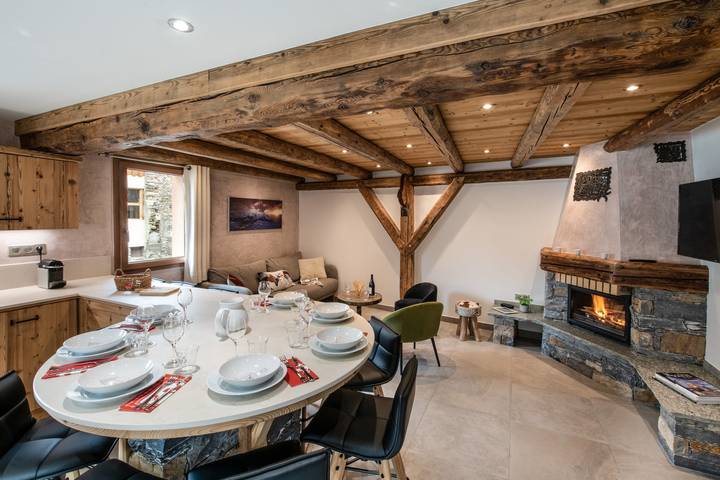 Gîte pour 12 personnes, avec sauna ainsi que jacuzzi et balcon, adapté aux familles dans Aime-la-Plagne - 4