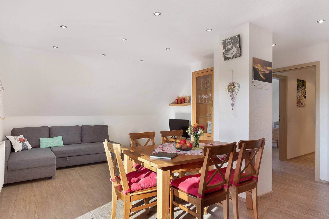 Ganze Wohnung, Apartment 'Talblick, 75qm' mit Bergblick, Balkon und Wlan in Elzach, Mittlerer Schwarzwald