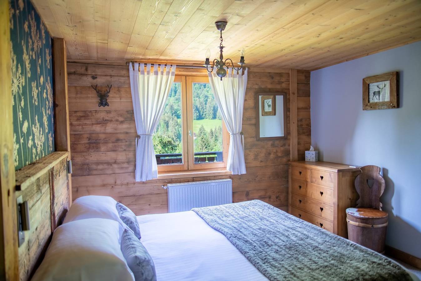 Chambre d’hôtes « Chalet Cannelle Cosy Mountain View » avec vue montagne, terrasse partagée et Wi-Fi in La Chapelle-d'Abondance, Les Portes du Soleil