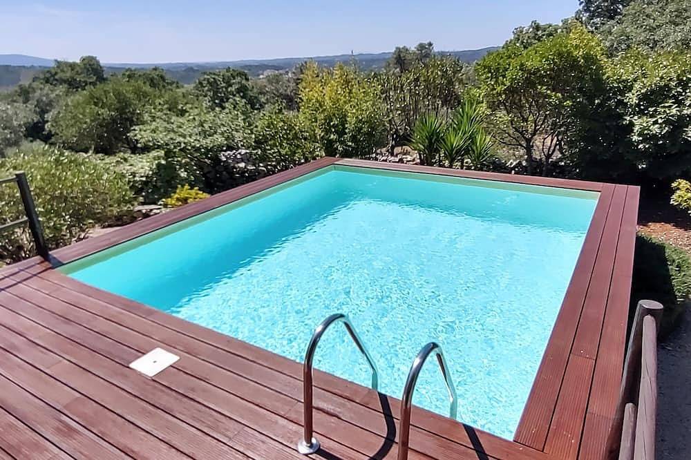 Cabaña familiar con piscina en una ubicación impresionante in Alvorge, Leiria District
