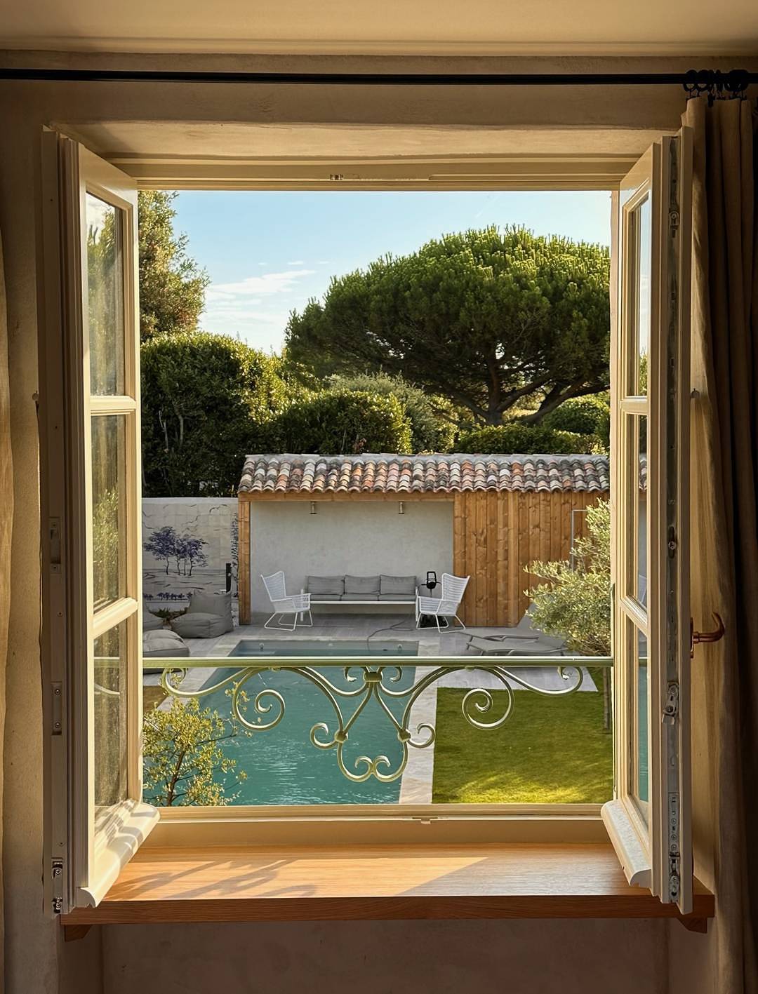 Apartamento vacacional entero, Renovated village houses designed like a hotel in Ars-en-Ré, Isla de Ré