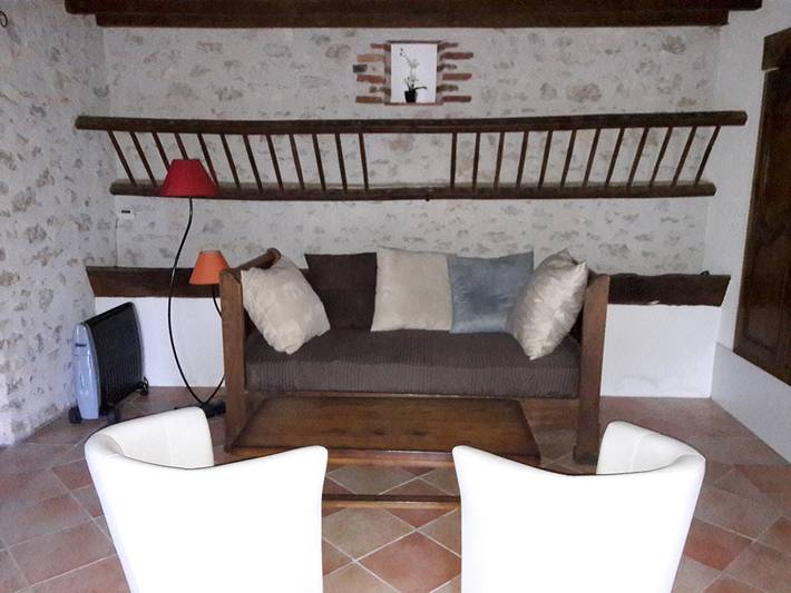 Gîte pour 4 personnes, avec jardin ainsi que piscine et terrasse à Vineuil - 4