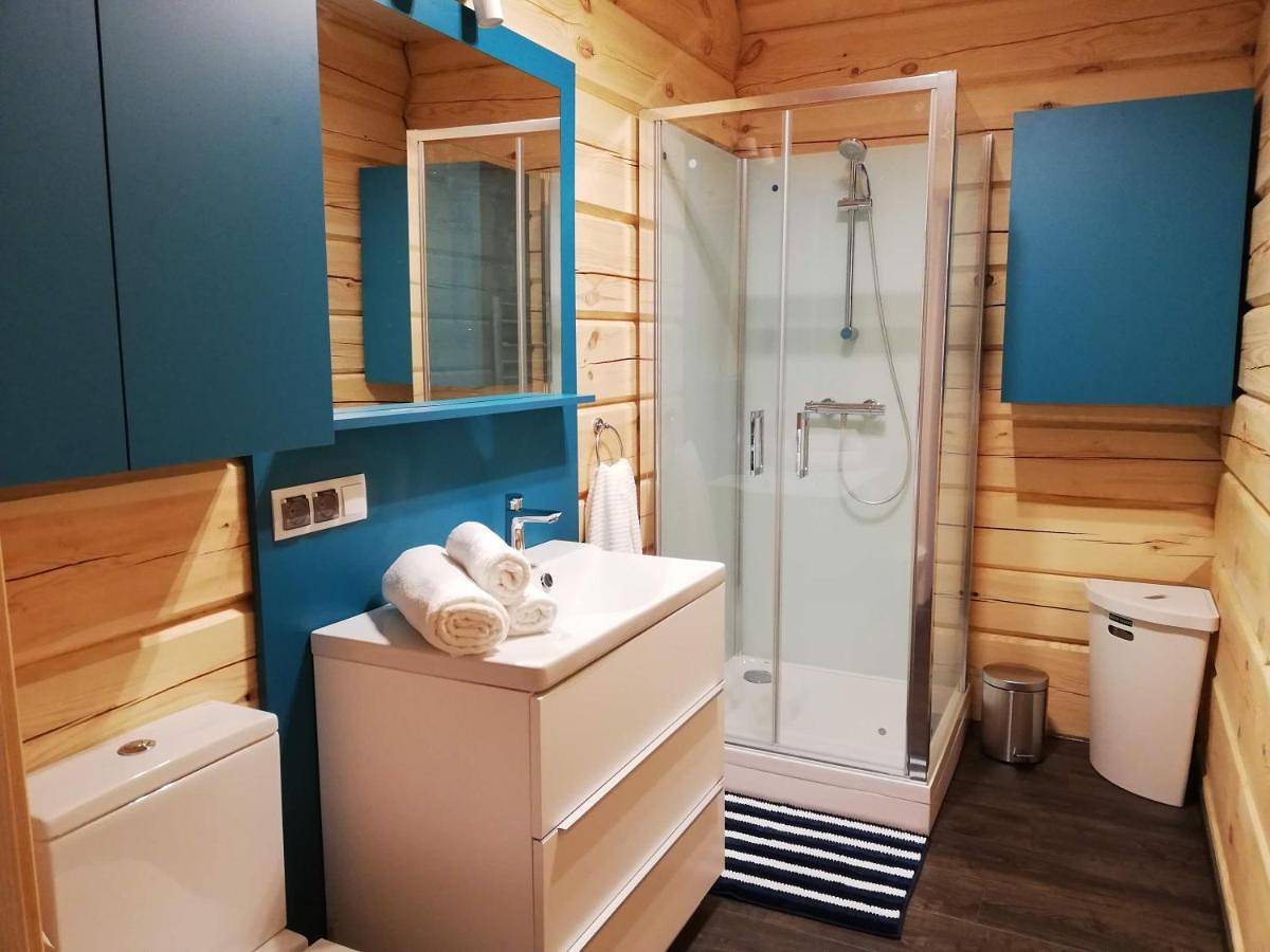Hel ferieleilighet, Double Room with Sea View in Færøyene