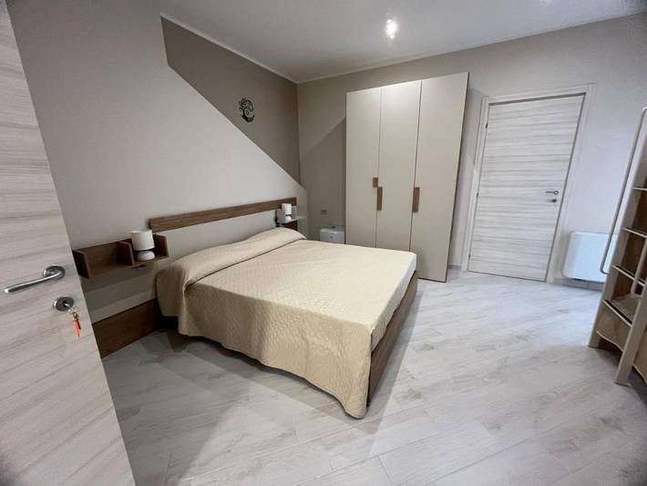 B&b per 4 persone, con terrazza e panorama nonché giardino in Castrovillari