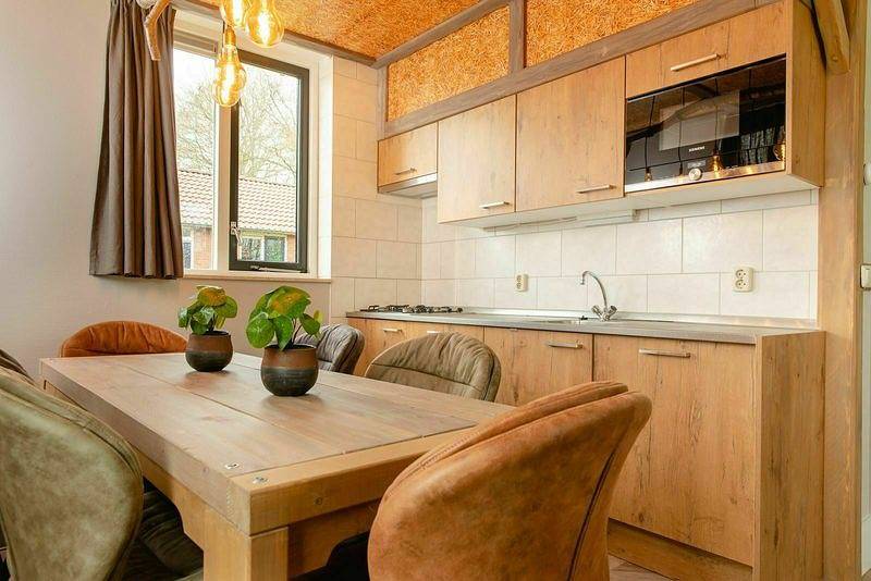 Vakantiepark Mölke — Aangepaste kinderbungalow 'Boerderij' met warme bubbeltub | 8 pers. in Sallandse Heuvelrug