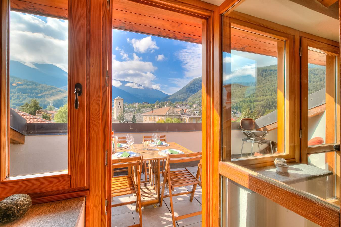 Ganze Wohnung, Sunny Penthouse in Oulx, Via Lattea