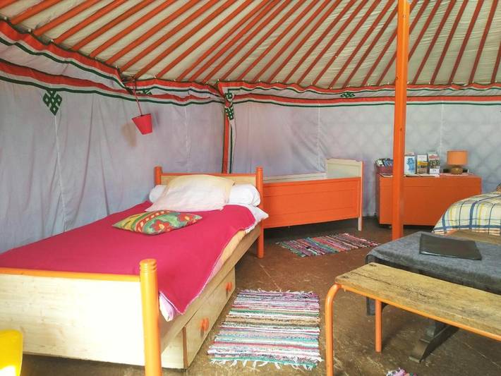 Tente pour 4 personnes, avec piscine et vue ainsi que bassin pour enfant et jardin dans Côte-d'Or - 4