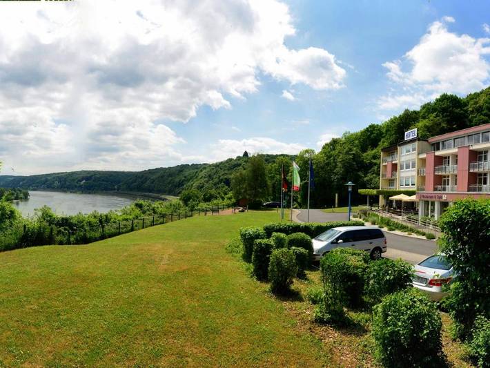 Hotel für 2 Personen, mit Terrasse und Garten sowie Pool und Sauna in Remagen