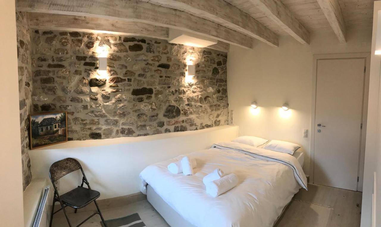 Footpath House / Ολόκληρο σπίτι στο Μεγάλο Χωριό in Eurytanie