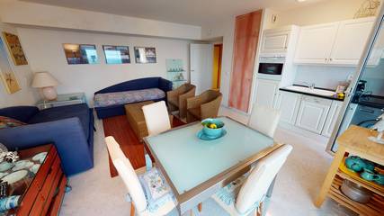 Vacation Apartment for 4 Guests in Menton, Nice region, Picture 3