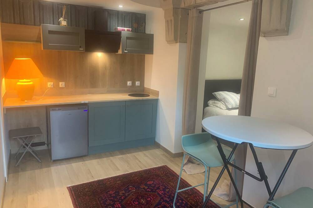 Entire apartment, Very quiet F1 with sleeping alcove in Épinal, Épinal region