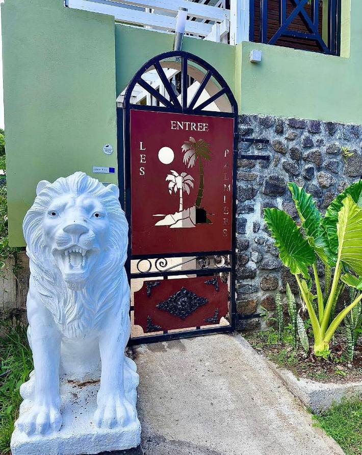 Hôtel pour 4 personnes, avec piscine et balcon ainsi que vue et jardin dans Sainte-Rose (La Réunion) - 3