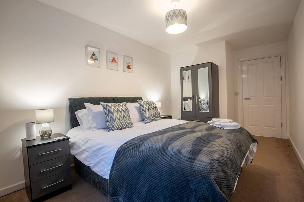 Entire apartment, No 4 Nursery Convent - Ground Floor Apartment  - 2 Bedrooms - Sleeps 4 in Mansfield, Nottinghamshire