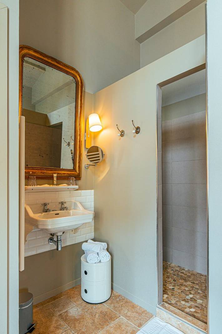 Chambre d’hôte pour 2 personnes, avec jardin ainsi que jacuzzi et piscine en Gironde - 4