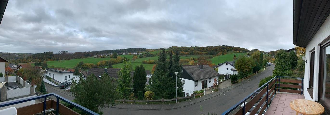Ganze Ferienwohnung, Ferienwohnung am Sonnenhang: Dachgeschoss in Reuschenbach, Hausen (Wied)