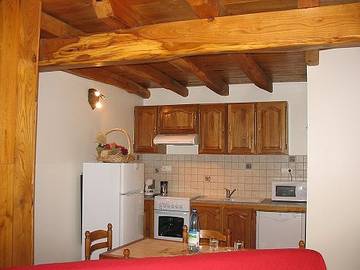 Gîte pour 6 personnes, avec terrasse et jardin, animaux acceptés à Saint-Mélany