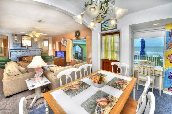 Vacation rental for 6 people, with yard and pool in Daytona Beach Shores