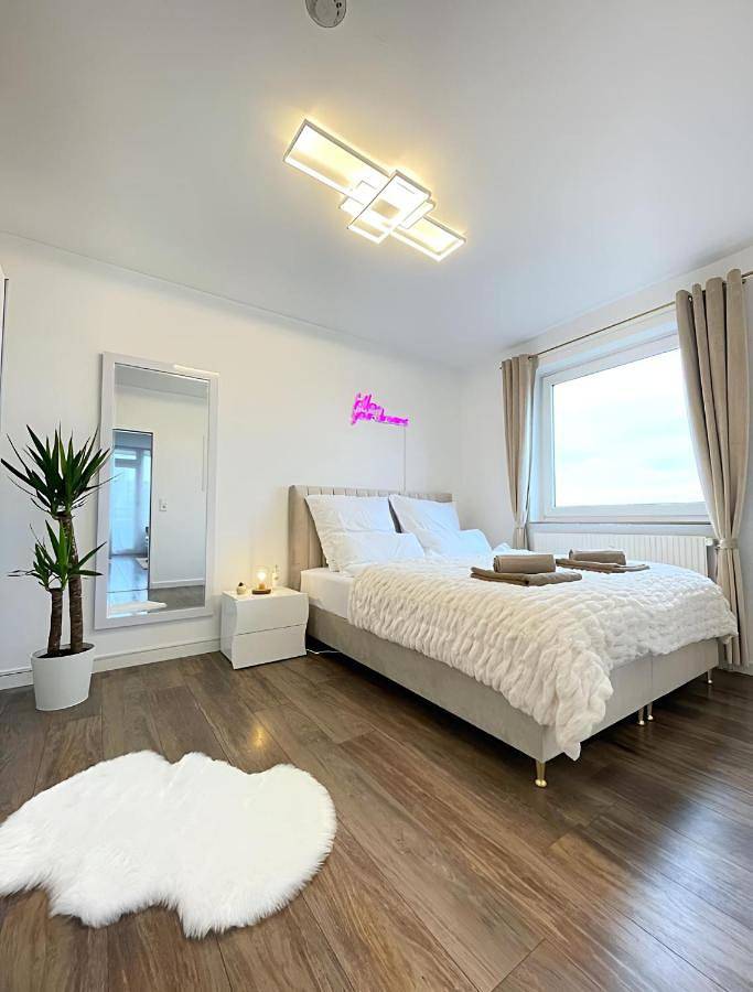 Ferienwohnung für 4 Personen, mit Balkon und Terrasse sowie Seeblick und Ausblick in Hannover - 2