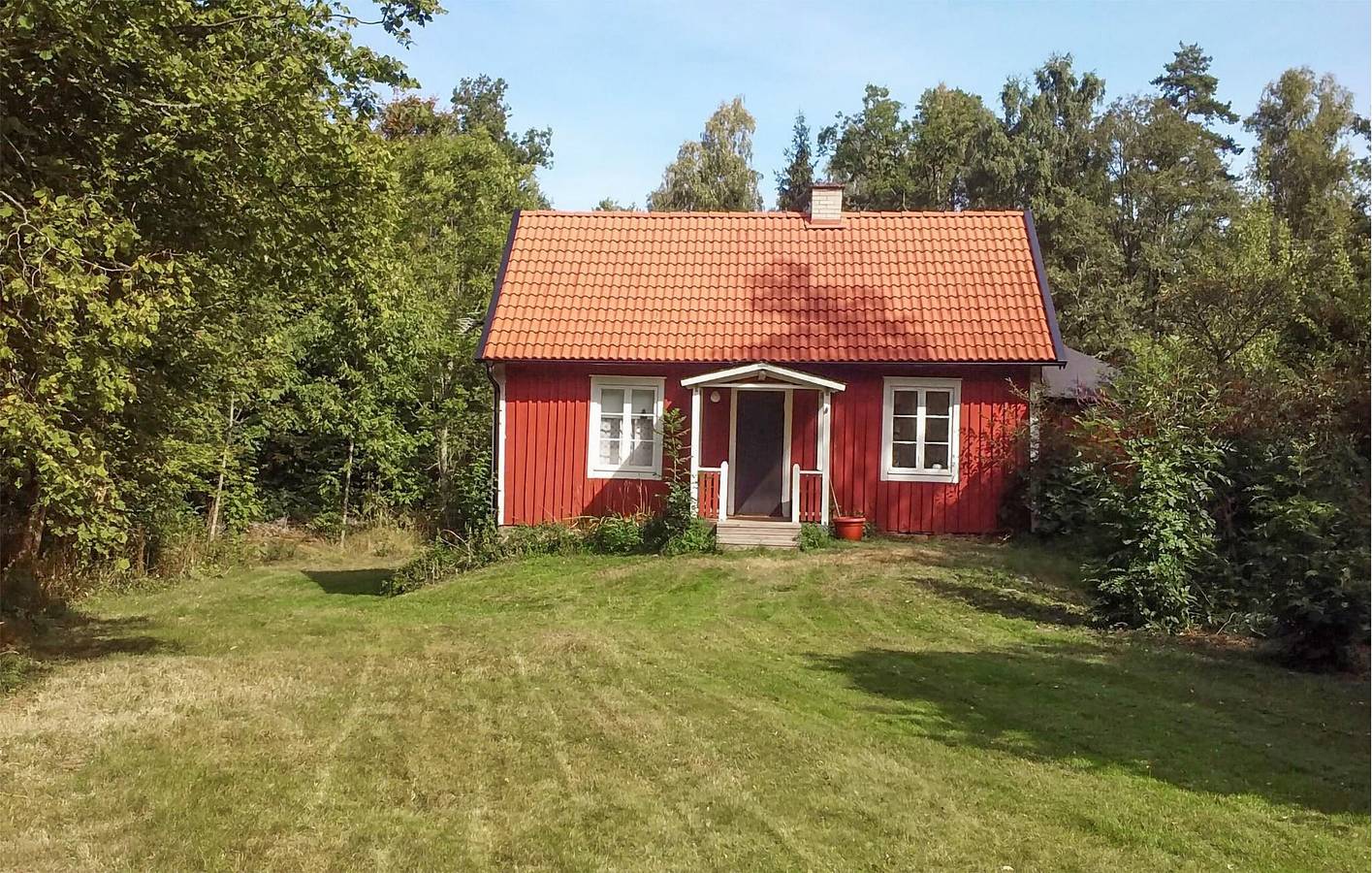 Hus för 4 Personer med trädgård in Småland