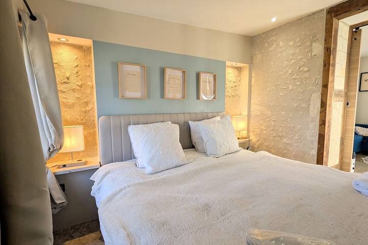 Gîte pour 2 personnes, avec piscine à Saint-Cyran-du-Jambot - 4