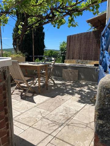Gîte pour 3 personnes, avec terrasse à Pierrevert