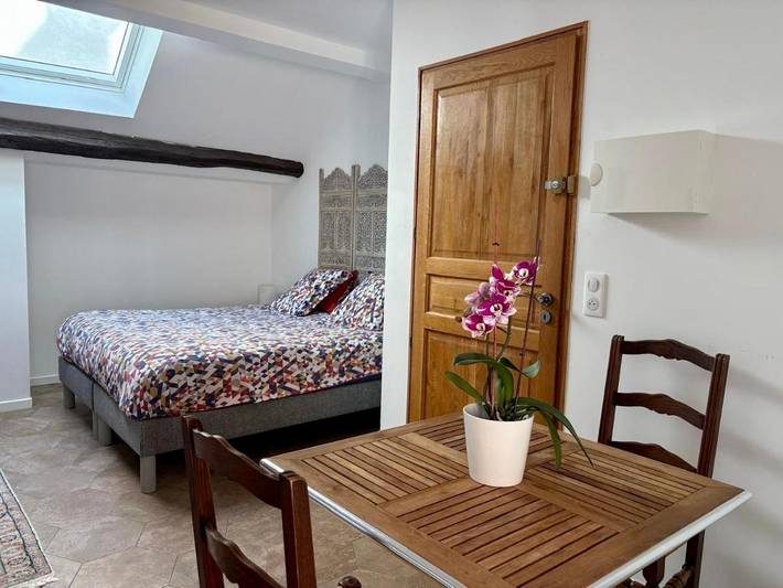 Location de vacances pour 2 personnes, avec jardin et vue à Cramant