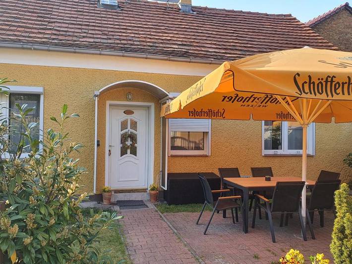 Ferienwohnung für 5 Personen, mit Terrasse und Garten sowie Sauna und Ausblick in Zossen - 4