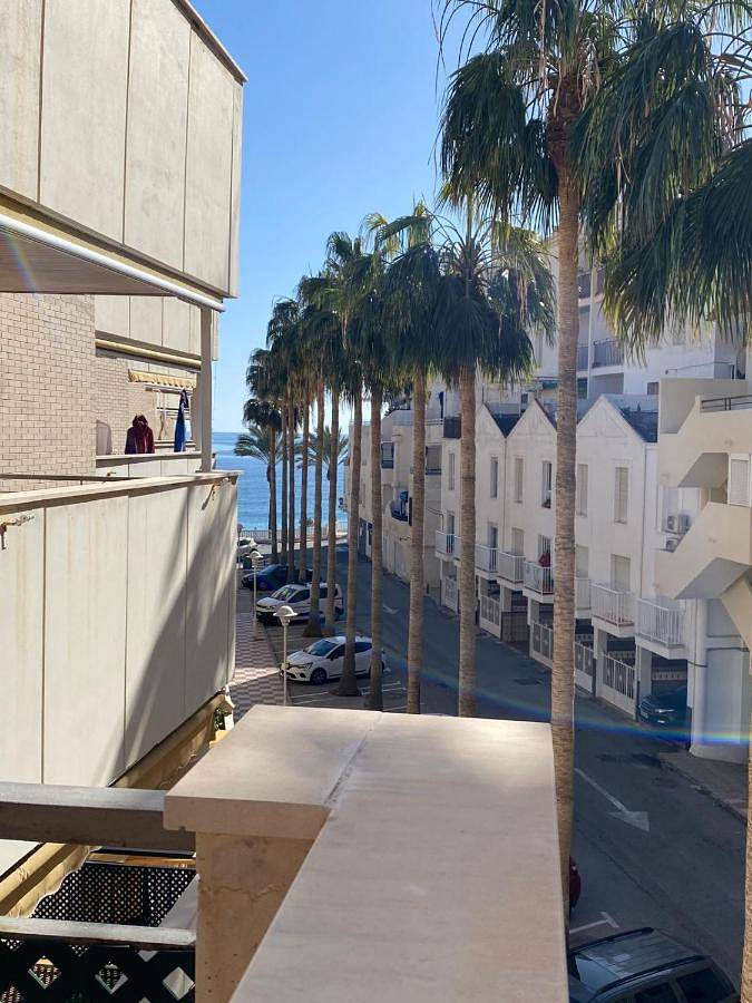 Gîte pour 6 personnes, avec piscine ainsi que vue et terrasse dans Castell de Ferro - 2