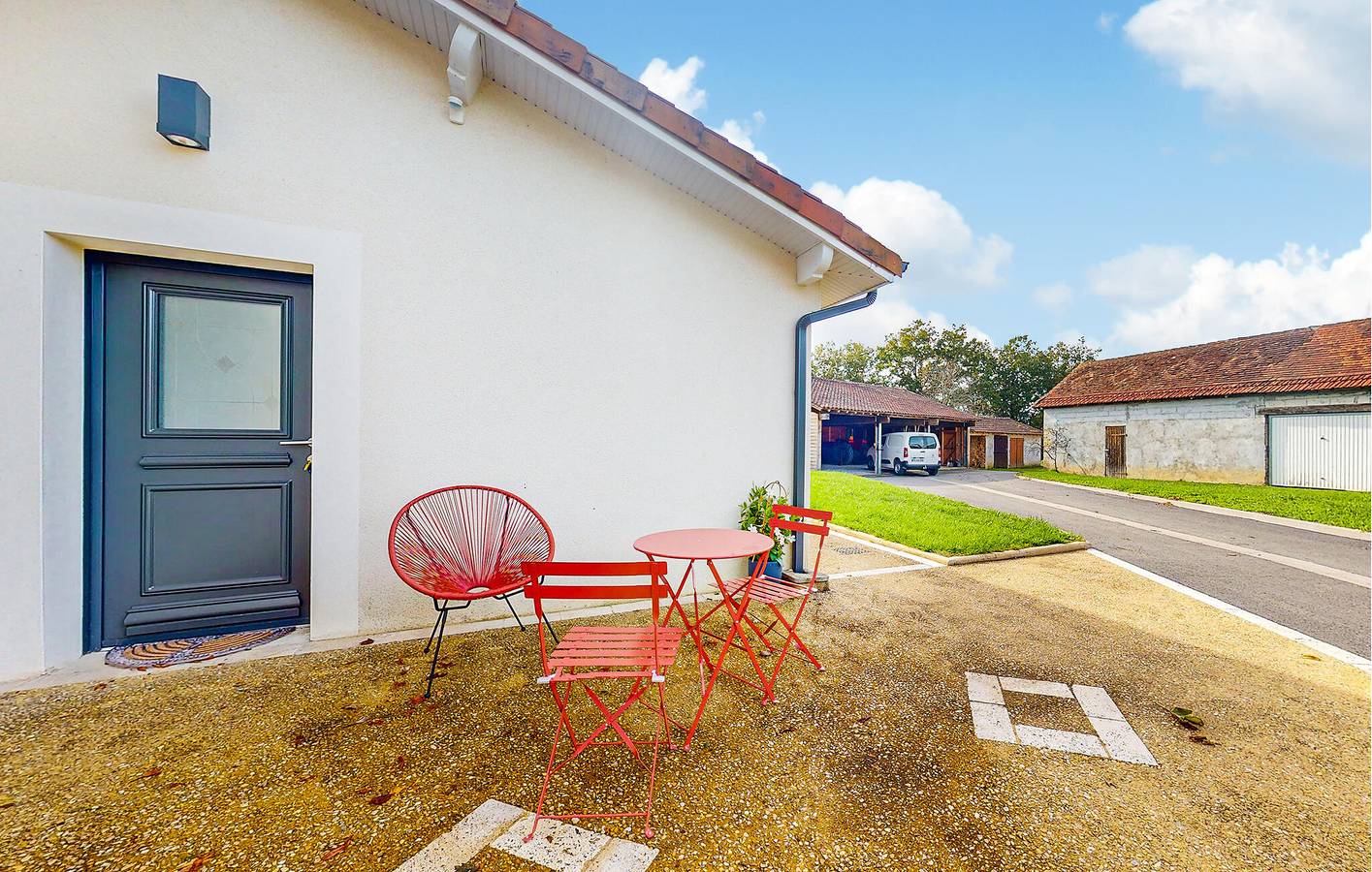 Retraite en bord de mer avec Wifi, climatisation, parking et jardin à 2,5 km du Manoire in Sanilhac, Périgord Blanc