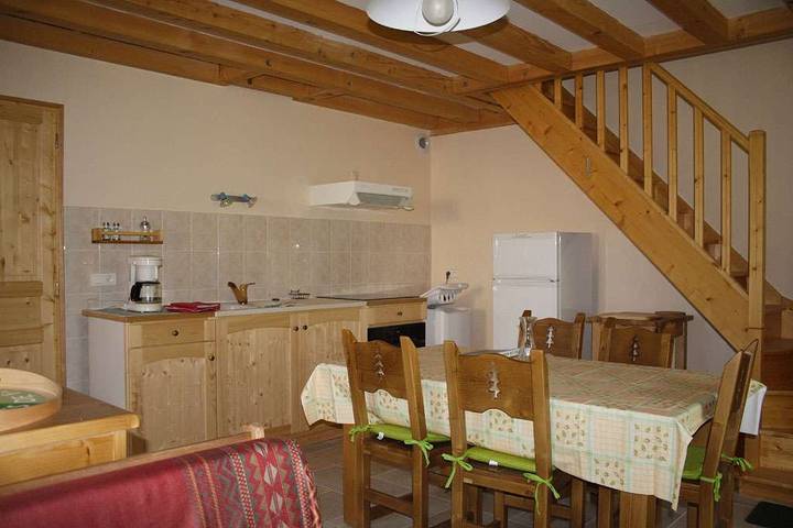 Gîte pour 4 personnes, avec jardin à Saint-Pierre-d'Entremont - 2