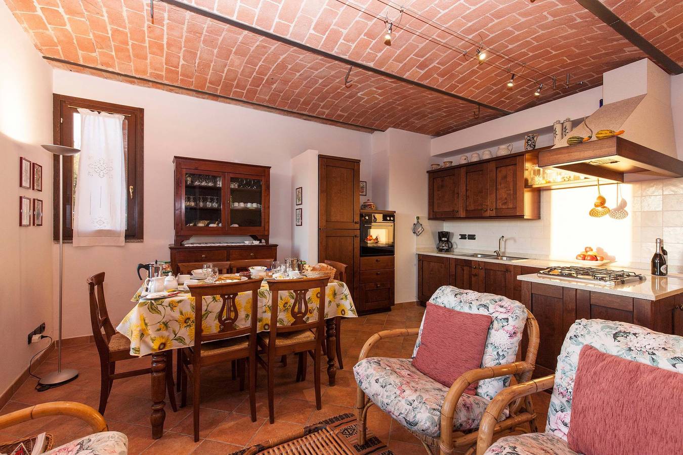 Cascina Bricchetto Langhe  Private Estate Among the Vineyards of Alba in Trezzo Tinella, Langhe