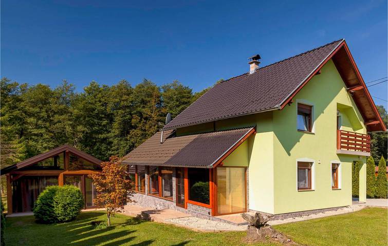 Gemütliche Ferienwohnung mit Pool, WLAN und Parkplatz in Pozega-Slawonien