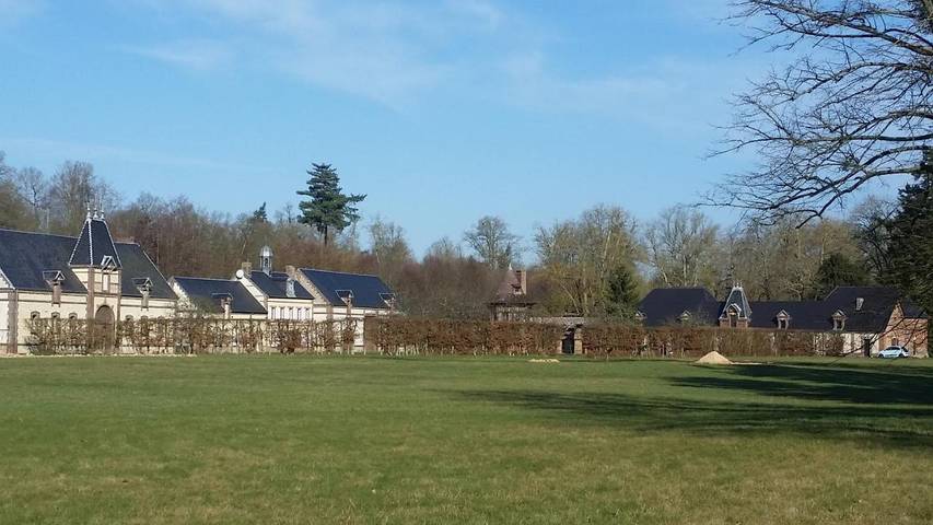 Gîte pour 5 personnes, avec terrasse et jardin dans Sylvains-les-Moulins