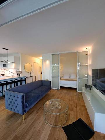 Gîte pour 2 personnes, avec balcon ainsi que vue sur le lac et vue à Créteil