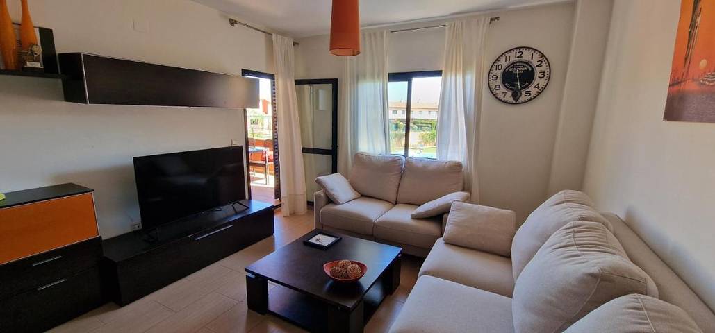 Apartamento de férias para 4 pessoas, com piscina e jardim e ainda vista em Islantilla
