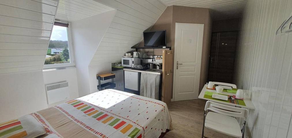 Chambre d’hôte pour 3 personnes, avec Terrasse ainsi que Jardin et Piscine à Saint-Riquier - 2