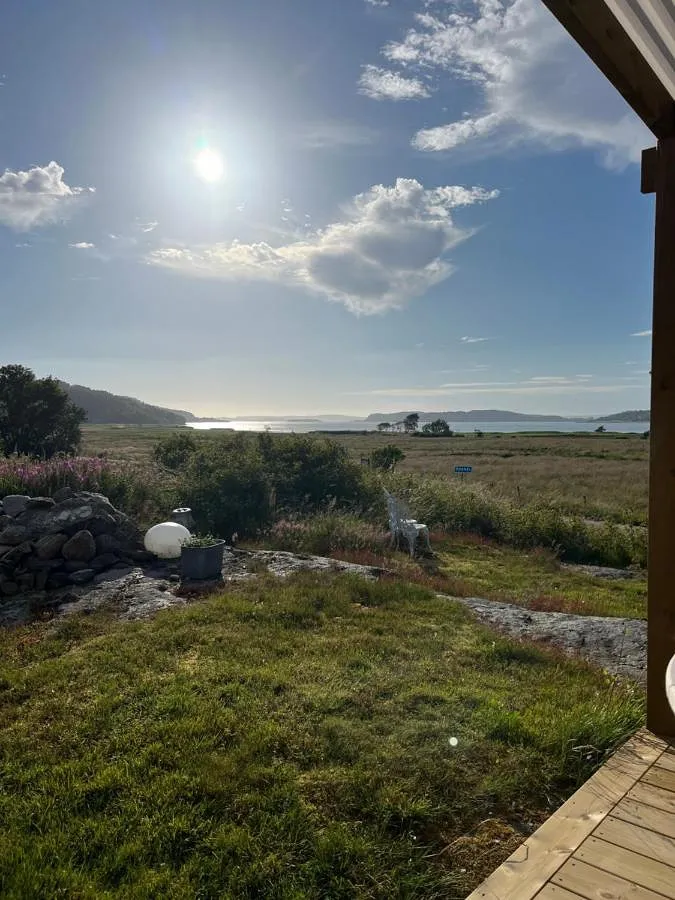 Ferienhaus für 2 Personen, mit Ausblick und Seeblick sowie Garten - 1