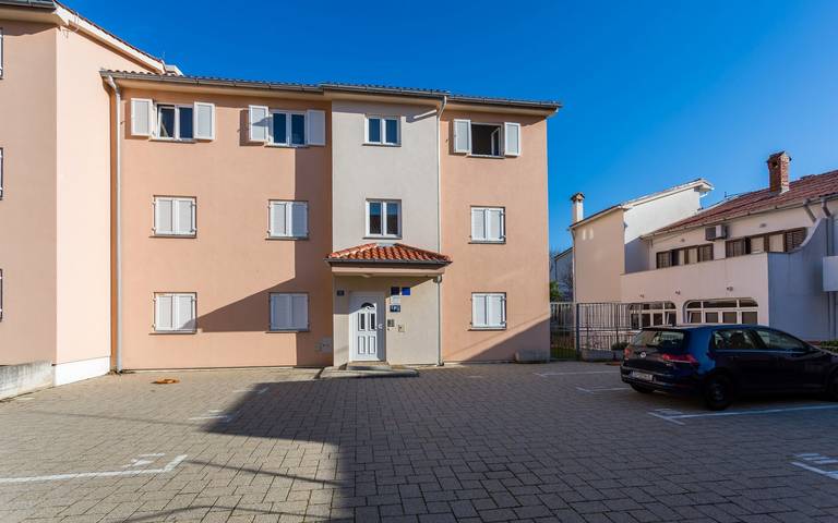 Entire apartment, With balcony and sea view - Apartment Tinka in Vela plaža, Baska