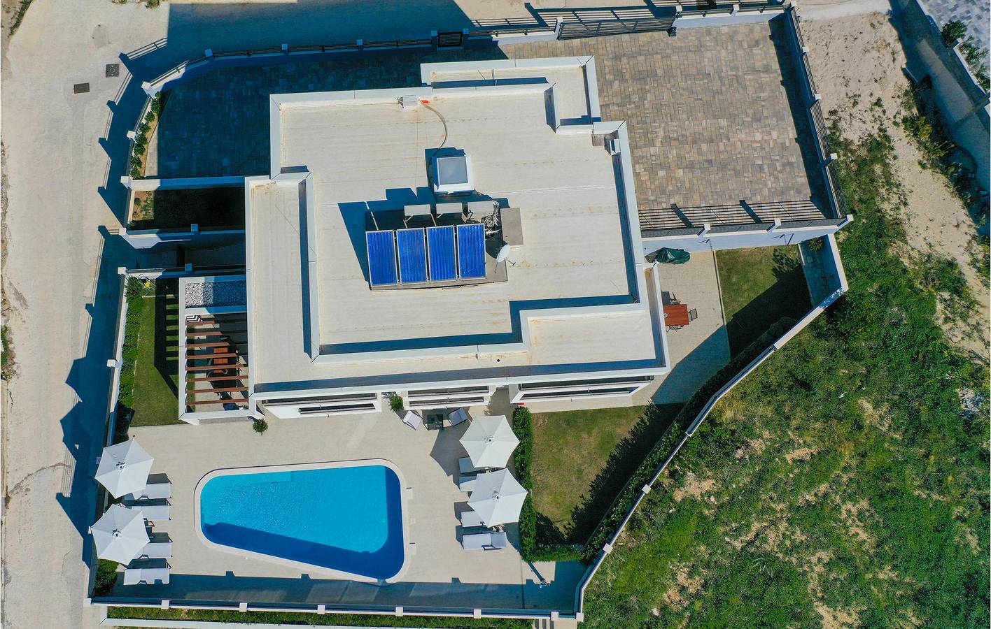 Hel ferieleilighet, Ferieleilighet for 6 personer med badebasseng in Baska Voda, Makarska Riviera