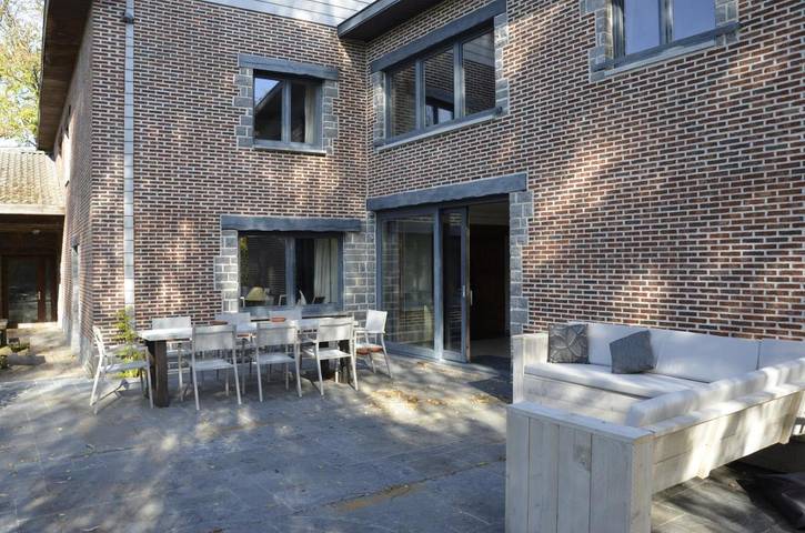 Location de vacances pour 15 personnes, avec jardin, animaux acceptés dans Lessive - 2