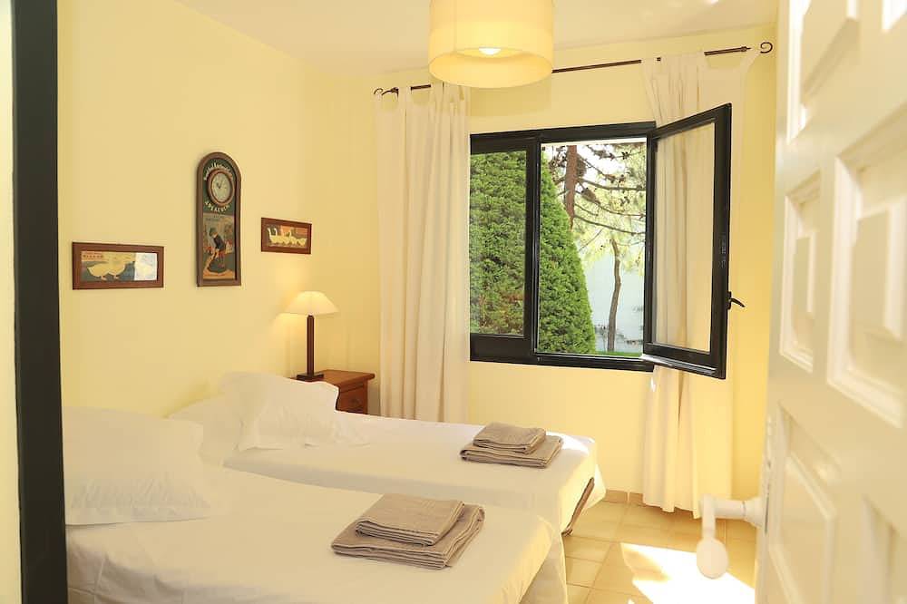 Maison Avec Jardin, Piscine, Proximité Plage, Golf in Pals, Costa Brava