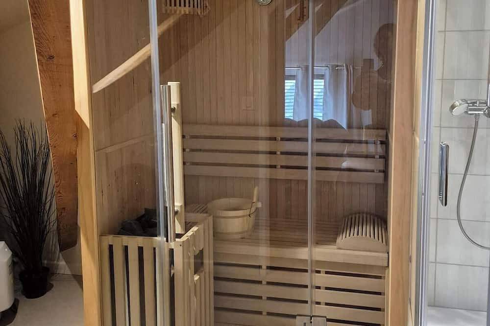 Entire apartment, Martel entre amis, superbe duplex avec sauna in Martel, Massif Central