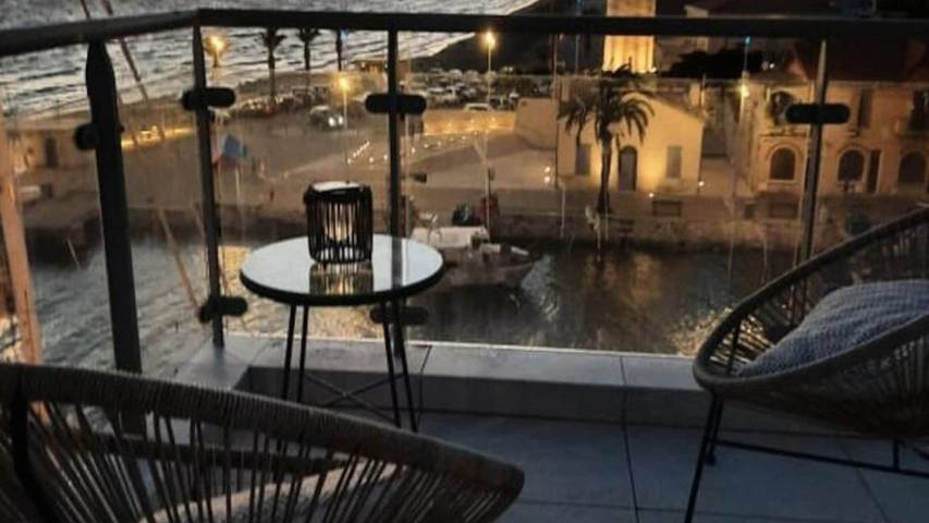 Gîte pour 7 personnes, avec terrasse dans Le Vieux Phare Du Grau Du Roi - 2