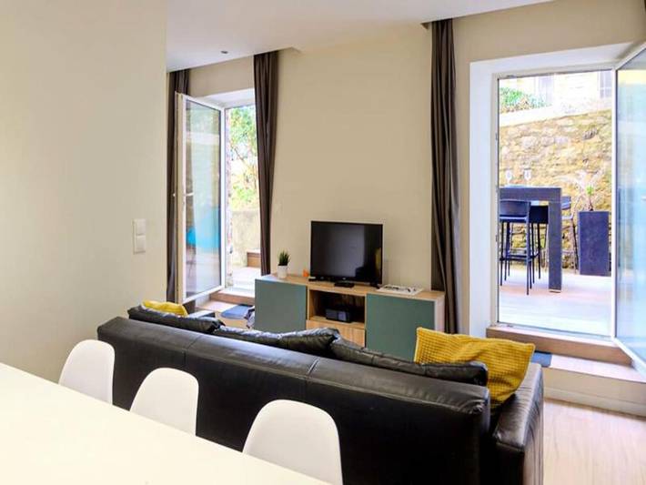 Gîte pour 5 personnes, avec terrasse, adapté aux familles dans Plage du Miramar - 3