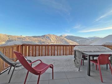 Gîte pour 8 personnes, avec terrasse à Ayent